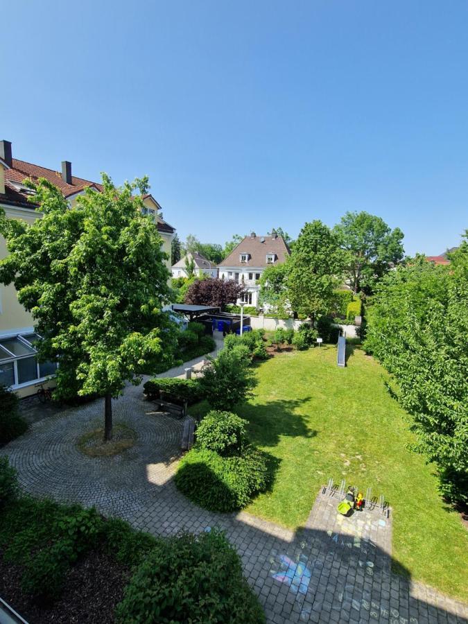 C4S Come4Stay Altoetting - 3-Zi Whg I Zentrale Lage I Parkplatz I Balkon I Wifi I Smarttv I 1 Kingsize, 1 Queensize Bett I Office Arbeitsplatz I Wohnbereich Mit Couch Und Essbereich I Voll Ausgestattete Kueche I Nespresso Экстерьер фото