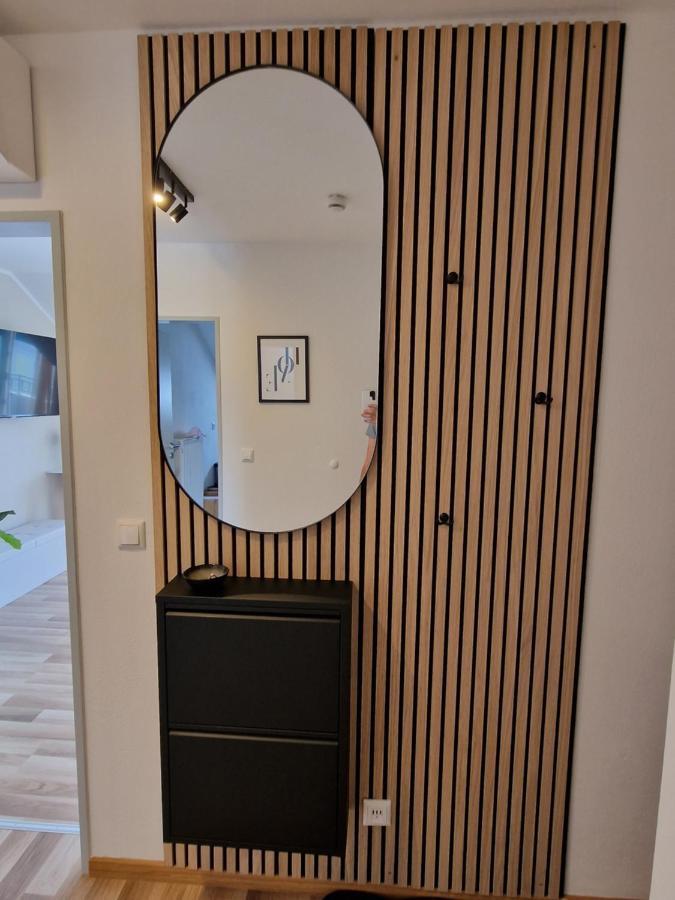 C4S Come4Stay Altoetting - 3-Zi Whg I Zentrale Lage I Parkplatz I Balkon I Wifi I Smarttv I 1 Kingsize, 1 Queensize Bett I Office Arbeitsplatz I Wohnbereich Mit Couch Und Essbereich I Voll Ausgestattete Kueche I Nespresso Экстерьер фото